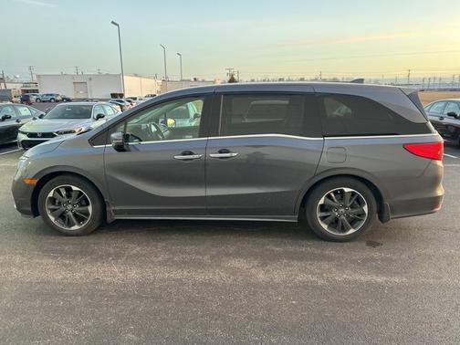 2023 Honda Odyssey 
