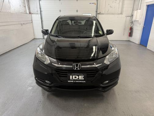 Crystal Black Pearl 2016 Honda HR-V EX