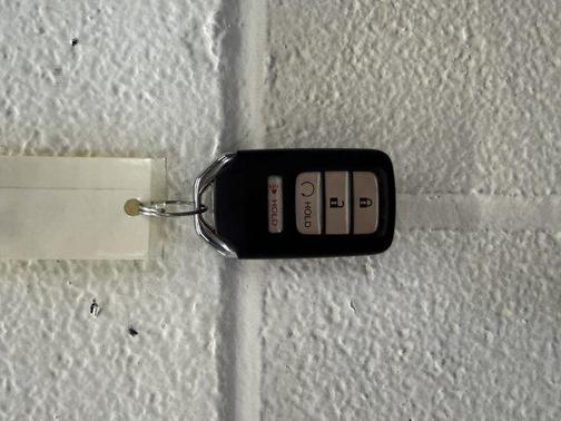 Radiant Red Metallic II 2023 Honda Ridgeline RTL-E