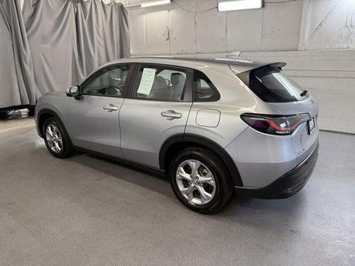 Modern Steel Metallic 2024 Honda HR-V LX