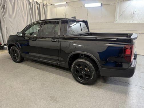 2022 Honda Ridgeline Black
