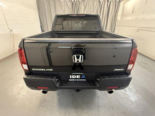 2022 Honda Ridgeline Black
