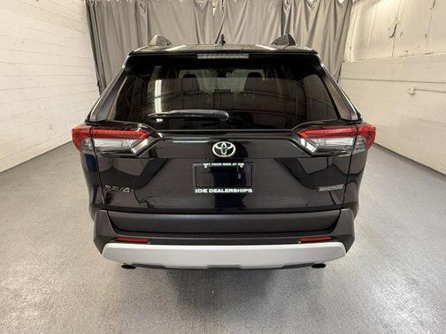 2019 Toyota RAV4 Adventure