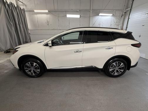 Pearl White Tricoat 2019 Nissan Murano SV