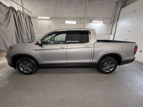 Gray 2023 Honda Ridgeline RTL-E