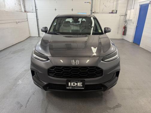 Modern Steel Metallic 2024 Honda HR-V LX
