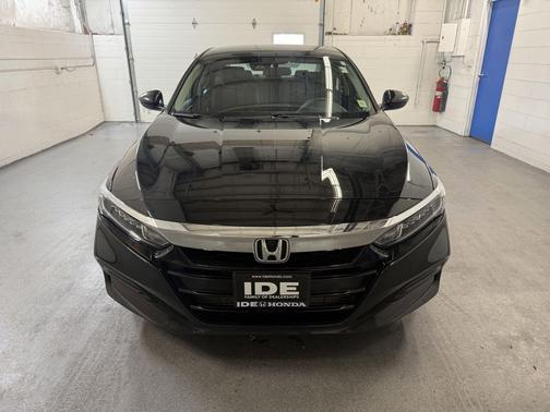 Crystal Black Pearl 2020 Honda Accord LX 1.5T