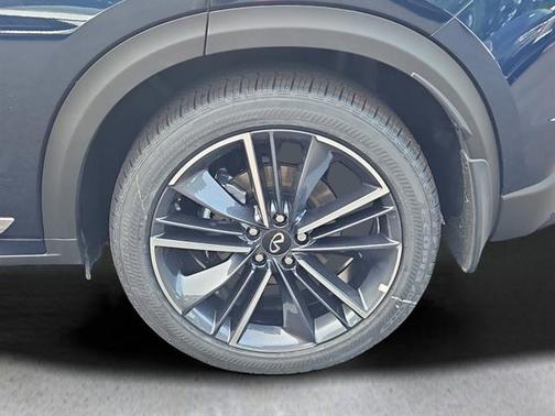 2025 INFINITI QX55 ESSENTIAL