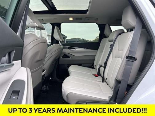 Radiant White 2027 INFINITI QX60 LUXE AWD