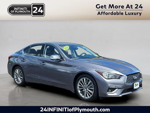 2022 INFINITI Q50 LUXE