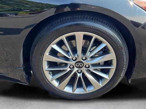 2024 INFINITI Q50 3.0t LUXE