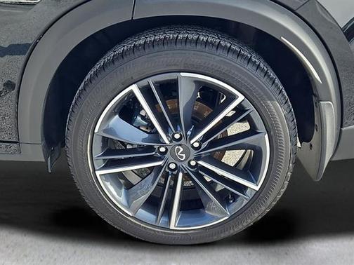 2025 INFINITI QX55 LUXE