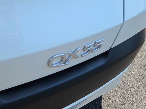 2025 INFINITI QX55 LUXE