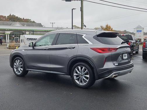 2022 INFINITI QX50 LUXE AWD