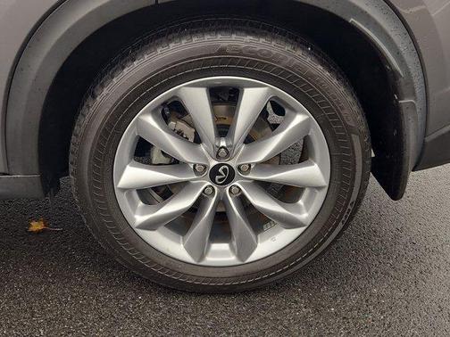 2022 INFINITI QX50 LUXE AWD