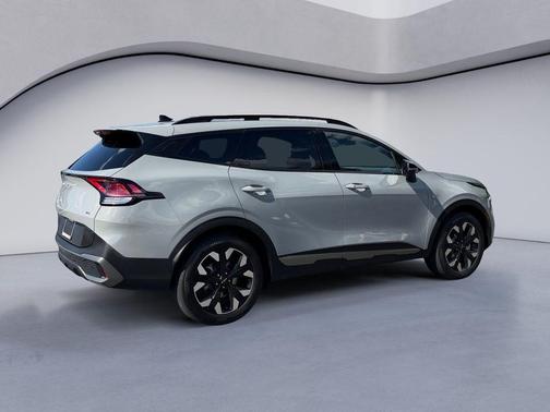 Wolf Gray 2023 Kia Sportage X-Line