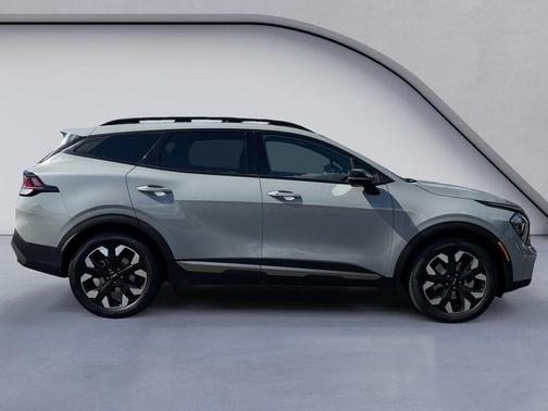 Wolf Gray 2023 Kia Sportage X-Line