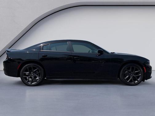 Pitch Black Clearcoat 2022 Dodge Charger SXT