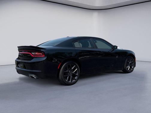 Pitch Black Clearcoat 2022 Dodge Charger SXT