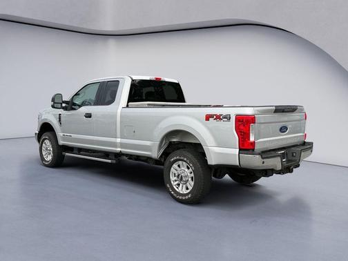 Ingot Silver Metallic 2019 Ford F-350 XLT
