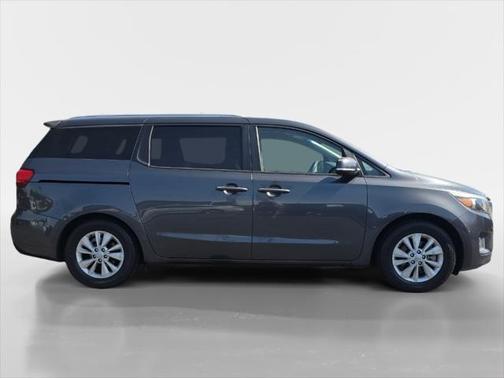 2015 Kia Sedona LX