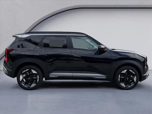 Aurora Black Pearl 2027 Kia Seltos EX