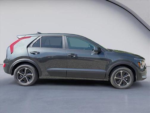Interstellar Gray 2026 Kia Niro LX