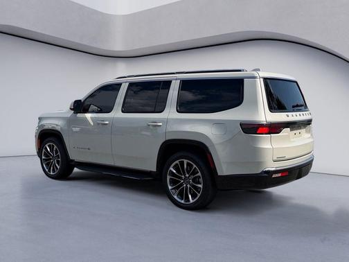 Luxury White Pearlcoat 2022 Jeep Wagoneer Series II 4x4