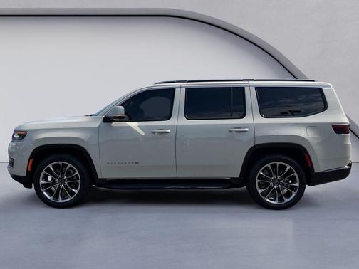 Luxury White Pearlcoat 2022 Jeep Wagoneer Series II 4x4
