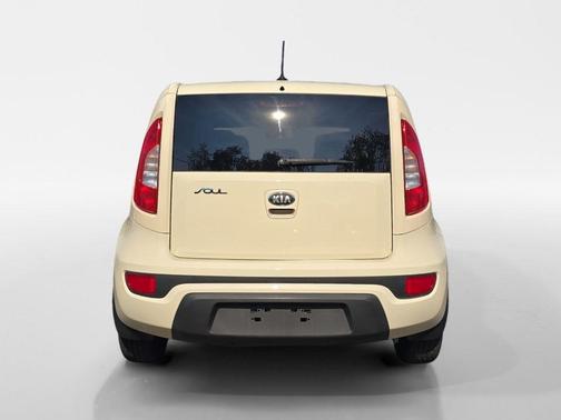 2013 Kia Soul Base