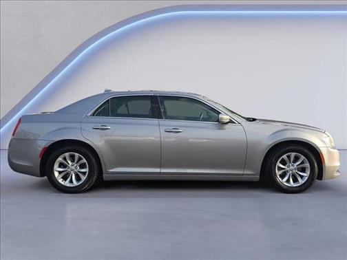 2015 Chrysler 300 Limited