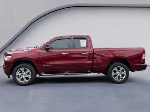 Delmonico Red Pearlcoat 2022 RAM 1500 Big Horn/Lone Star