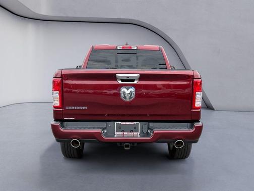 Delmonico Red Pearlcoat 2022 RAM 1500 Big Horn/Lone Star