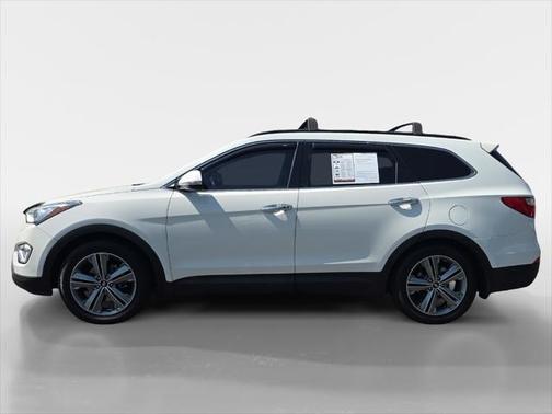 2016 Hyundai SANTA FE SE