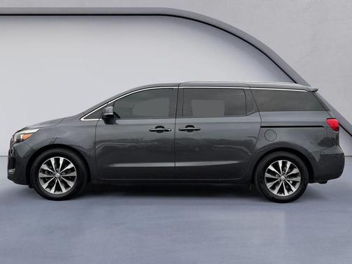 2018 Kia Sedona SX