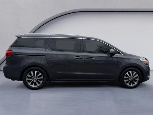 2018 Kia Sedona SX