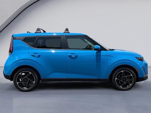 Surf Blue 2025 Kia Soul EX