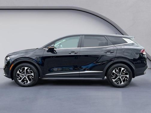 Ebony Black 2023 Kia Sportage EX