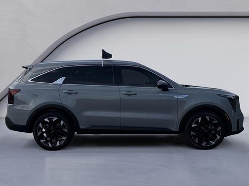 Wolf Gray 2025 Kia Sorento EX