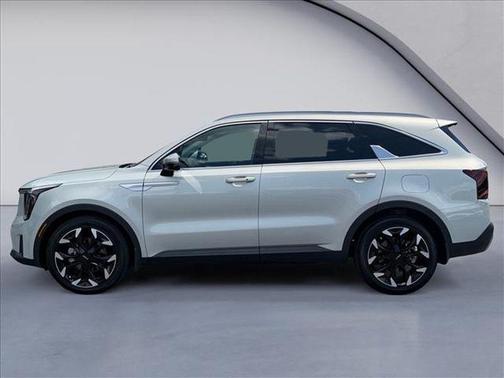 Ivory Silver 2026 Kia Sorento EX