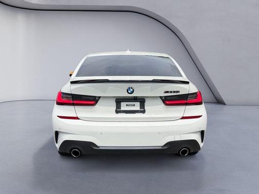 Alpine White 2019 BMW 330 330i