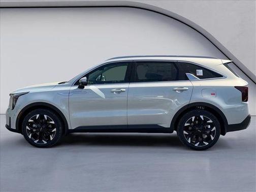 Ivory Silver 2026 Kia Sorento SX