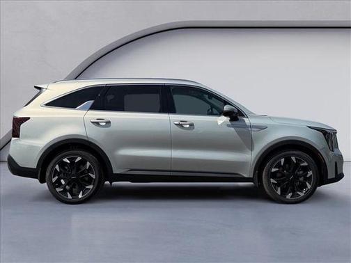 Ivory Silver 2026 Kia Sorento SX