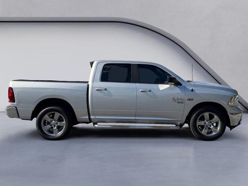 Bright Silver Metallic Clearcoat 2019 RAM 1500 Big Horn