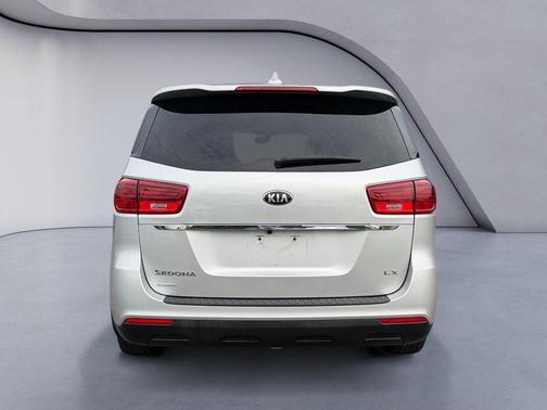 Silky Silver 2021 Kia Sedona LX