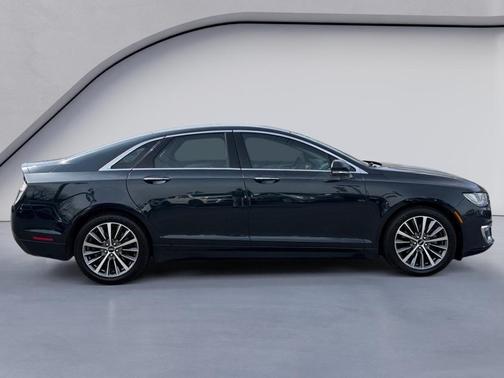 2020 Lincoln MKZ Standard