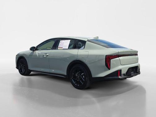 2025 Kia K4 GT-Line Turbo