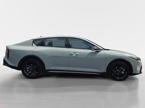 2025 Kia K4 GT-Line Turbo