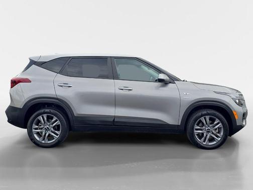 2023 Kia Seltos LX
