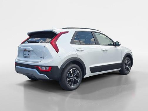 2025 Kia Niro EX
